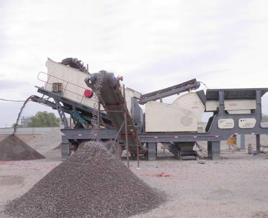 Mobile heavy hammer crusher plant